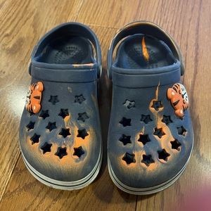 Boys sandals / slides… just like Crocs!